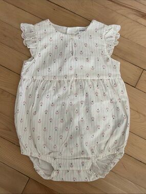 Carter's - Cream Floral Baby Girls Bubble Romper with Ruffle Sleeves - Size 18M